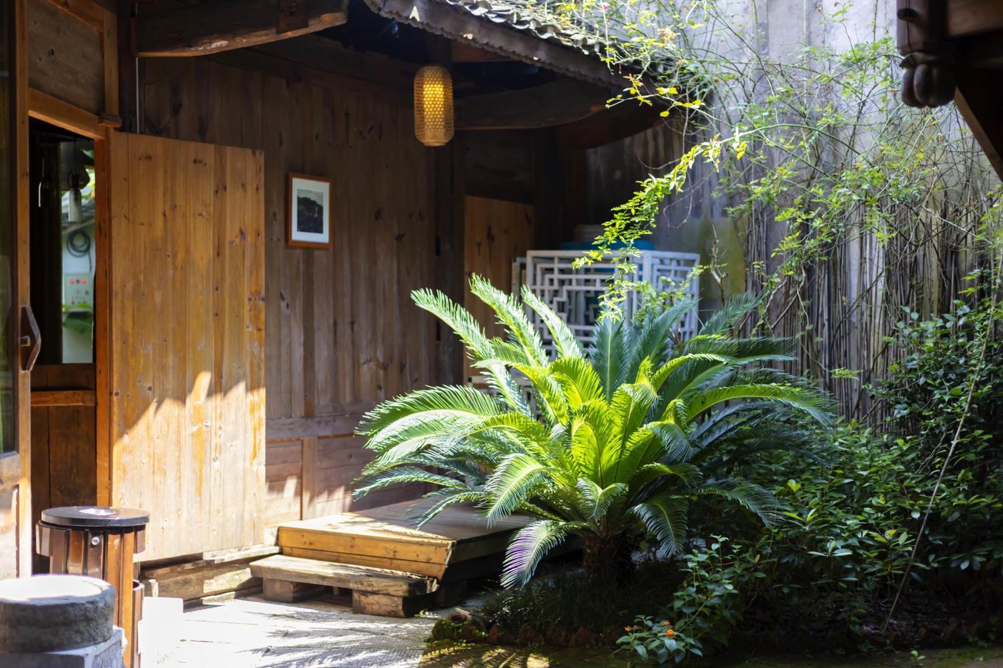 Butterfly Flowers Inn Zhangjiajie Exterior photo