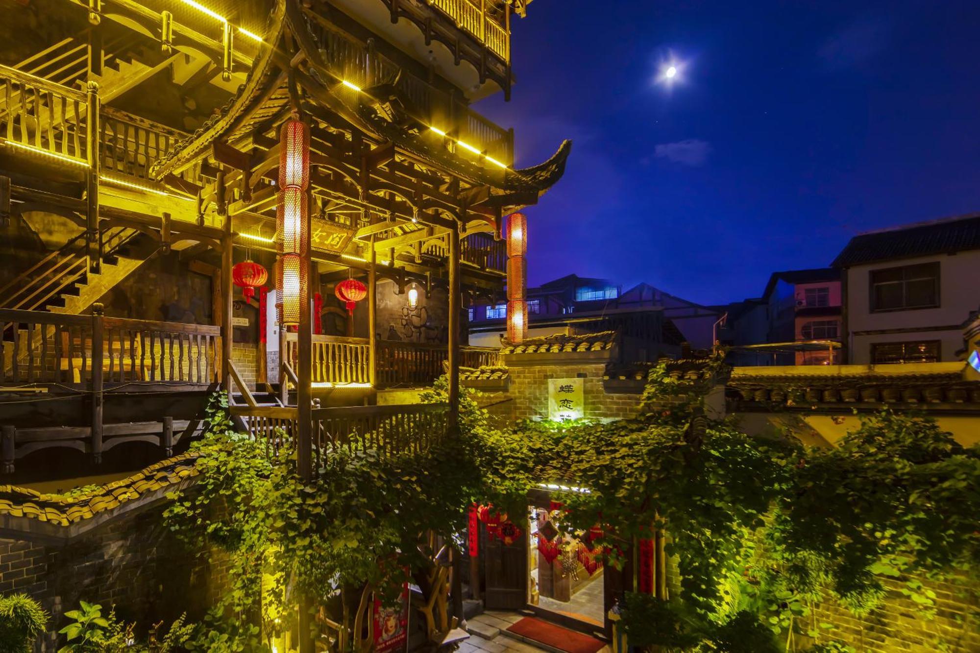 Butterfly Flowers Inn Zhangjiajie Exterior photo