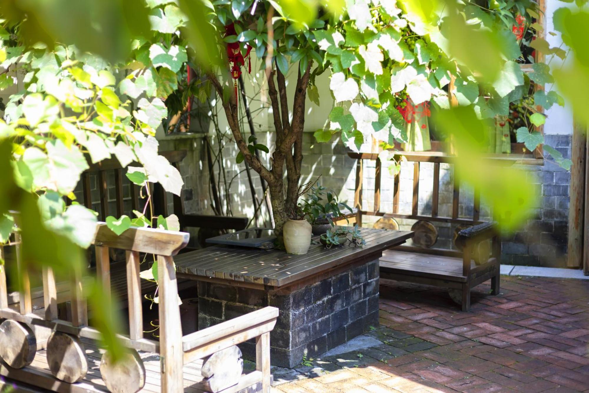 Butterfly Flowers Inn Zhangjiajie Exterior photo